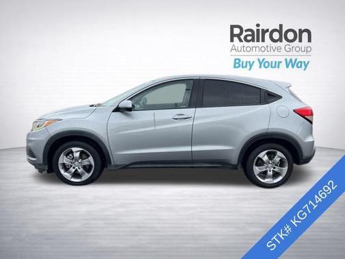 Lunar Silver Metallic 2019 Honda HR-V LX