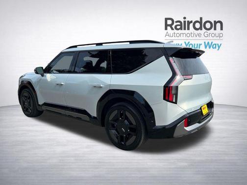 Ivory Silver 2024 Kia EV9 GT-Line