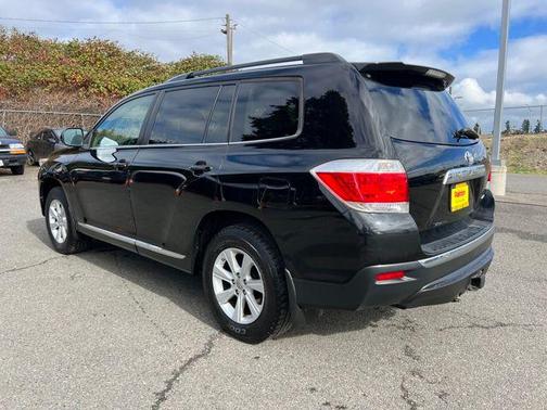 2012 Toyota Highlander SE