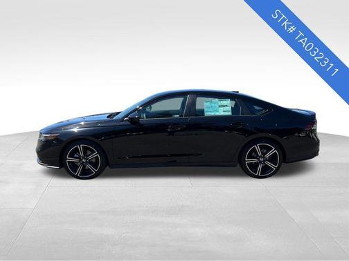 Crystal Black Pearl 2026 Honda Accord Hybrid Sport