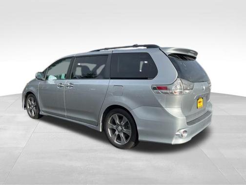 2017 Toyota Sienna SE Premium