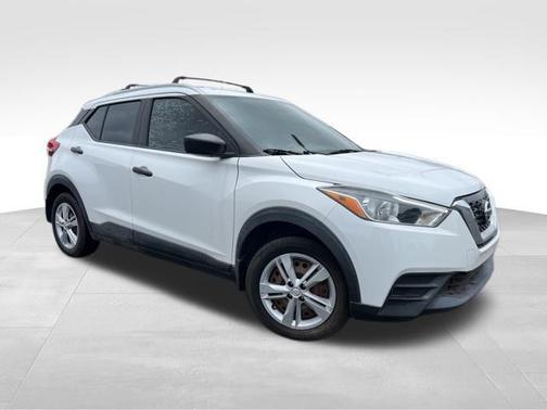 2018 Nissan Kicks S