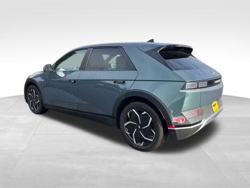 2024 Hyundai IONIQ 5 SE