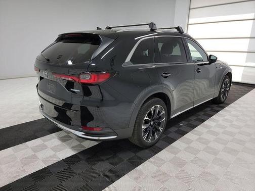 2024 Mazda CX-90 PHEV Premium Plus