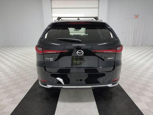 2024 Mazda CX-90 PHEV Premium Plus