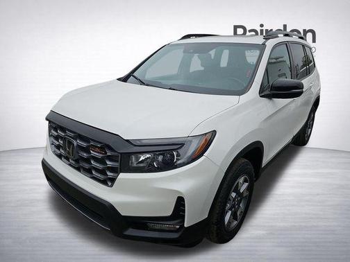Platinum White Pearl 2023 Honda Passport AWD TrailSport