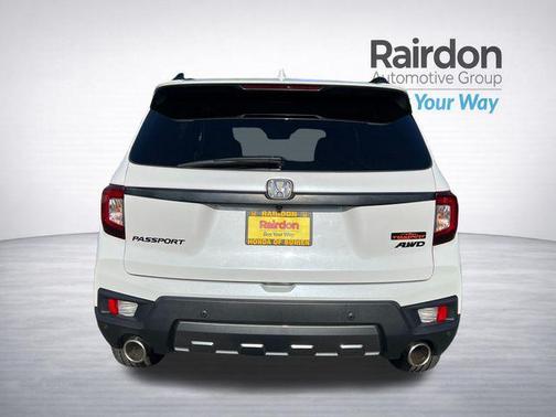Platinum White Pearl 2023 Honda Passport AWD TrailSport