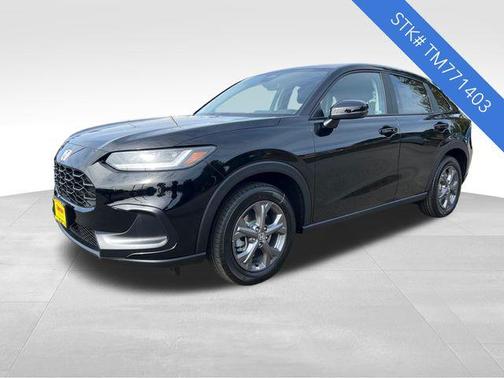 Crystal Black Pearl 2026 Honda HR-V LX