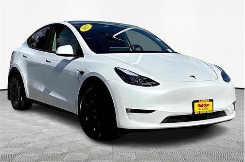 2023 Tesla Model Y Long Range Dual Motor All-Wheel Drive