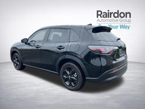 Crystal Black Pearl 2023 Honda HR-V LX