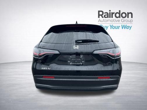 Crystal Black Pearl 2023 Honda HR-V LX