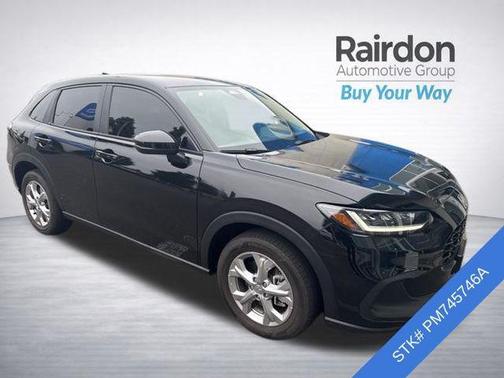 Crystal Black Pearl 2023 Honda HR-V LX
