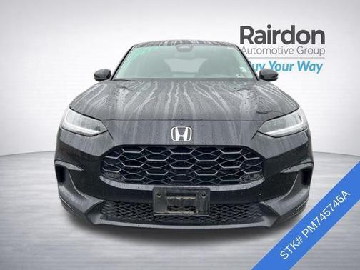 Crystal Black Pearl 2023 Honda HR-V LX