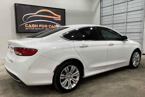 2016 Chrysler 200 C