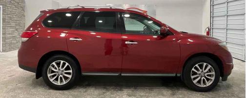 2014 Nissan Pathfinder SV