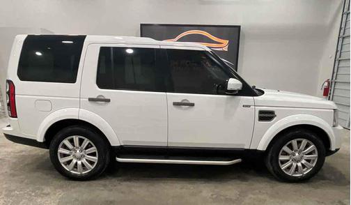 Yulong White Metallic 2016 Land Rover LR4 Base