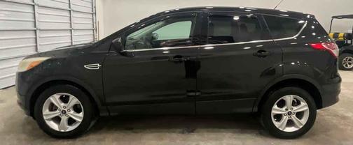 Tuxedo Black Metallic 2015 Ford Escape SE