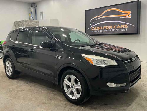 Tuxedo Black Metallic 2015 Ford Escape SE