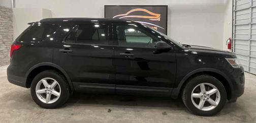 2018 Ford Explorer Base