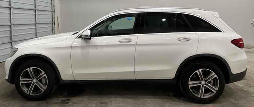 2017 Mercedes-Benz GLC 300 Base