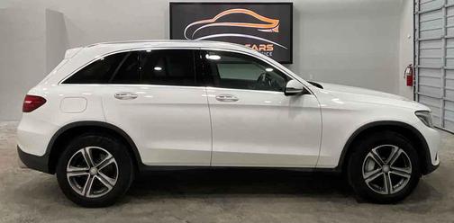 2017 Mercedes-Benz GLC 300 Base