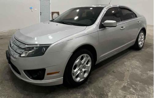 Sterling Grey Clearcoat Metallic 2010 Ford Fusion SE