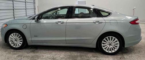 2013 Ford Fusion Energi SE Luxury