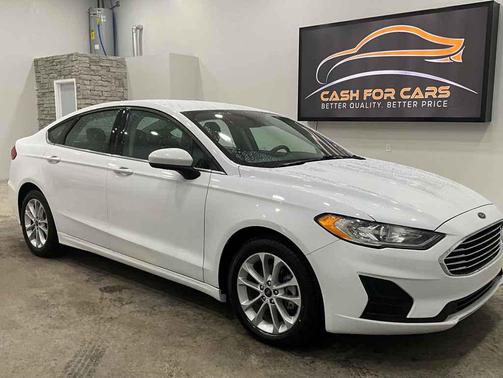 Oxford White 2020 Ford Fusion SE