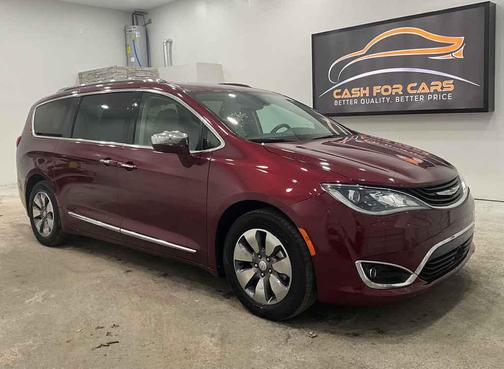 2017 Chrysler Pacifica Hybrid Platinum