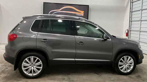Gray 2015 Volkswagen Tiguan 4MOTION Auto SEL