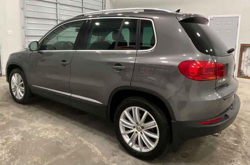 Gray 2015 Volkswagen Tiguan 4MOTION Auto SEL