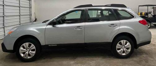 Ice Silver Metallic 2014 Subaru Outback 2.5i