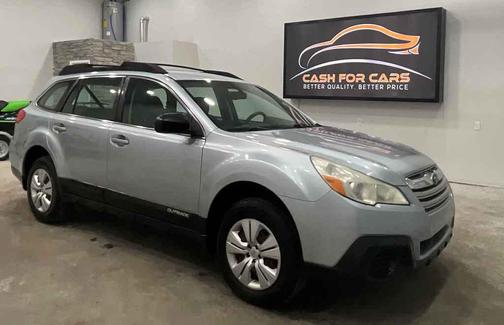 Ice Silver Metallic 2014 Subaru Outback 2.5i