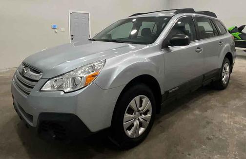 Ice Silver Metallic 2014 Subaru Outback 2.5i