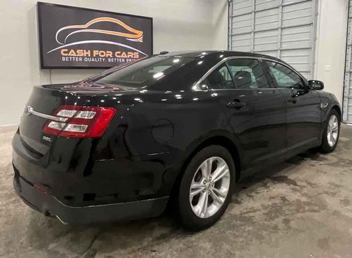 Shadow Black 2016 Ford Taurus SEL