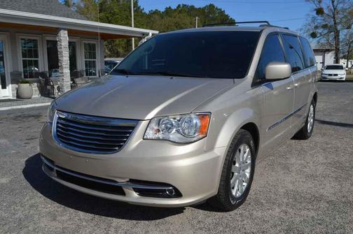 Photo 1 of 27 of 2016 Chrysler Town & Country Touring