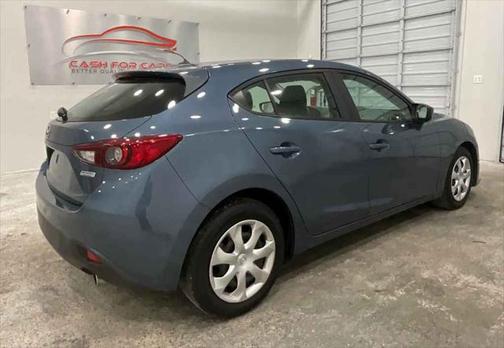 2015 Mazda Mazda3 i Sport