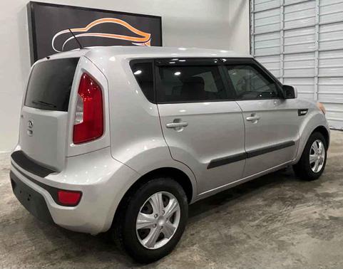 2013 Kia Soul Base