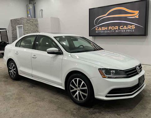 Pure White 2018 Volkswagen Jetta 1.4T SE