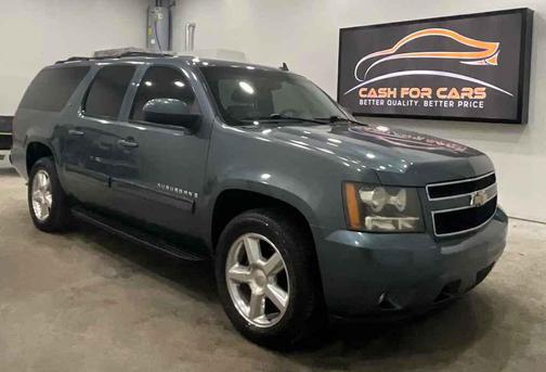 Gray 2009 Chevrolet Suburban 1500 LT