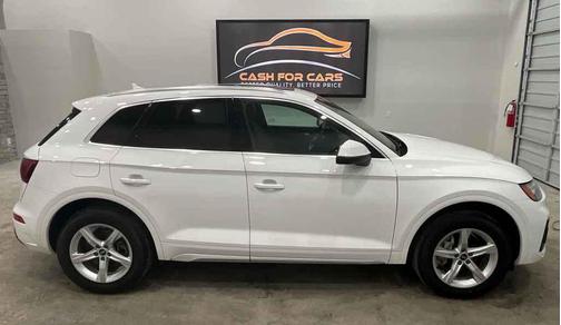 Glacier White Metallic 2021 Audi Q5 45 Premium