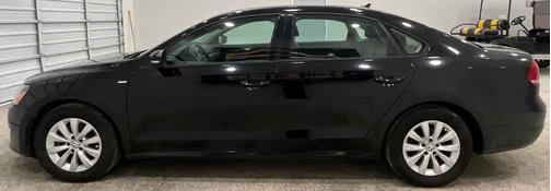 2015 Volkswagen Passat 1.8T S