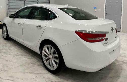 Summit White 2013 Buick Verano Convenience