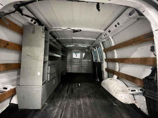 2016 GMC Savana 2500 Work Van