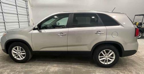 Satin Metal 2015 Kia Sorento LX