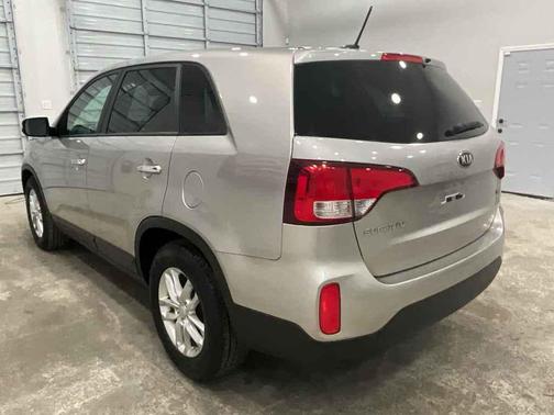 Satin Metal 2015 Kia Sorento LX