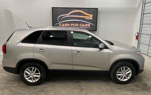 Satin Metal 2015 Kia Sorento LX