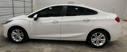Summit White 2019 Chevrolet Cruze LT