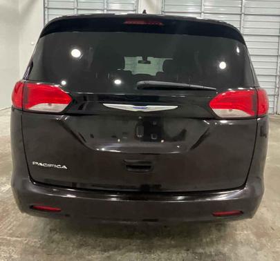 Dark Cordovan Pearlcoat 2018 Chrysler Pacifica LX