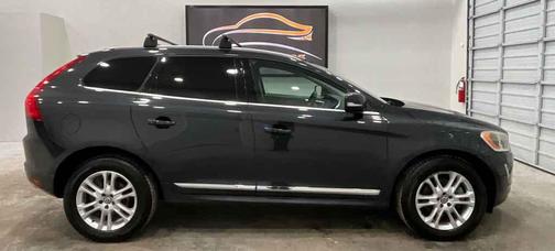 2016 Volvo XC60 T5 Drive-E Premier